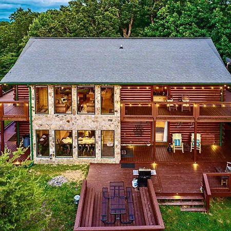 Panorama Mountain View Cabin, Less Than 10 Miles From Gatlinburg And Dollywood, Dog Friendly, 6 Bedrooms Sleeps 17, Fire Pit, Hottub, Washer Dryer, Fully Loaded Kitchen, Gameroom With A Tv, Pool Table, Arcade, Air Hockey, And Foosball Sevierville Dış mekan fotoğraf