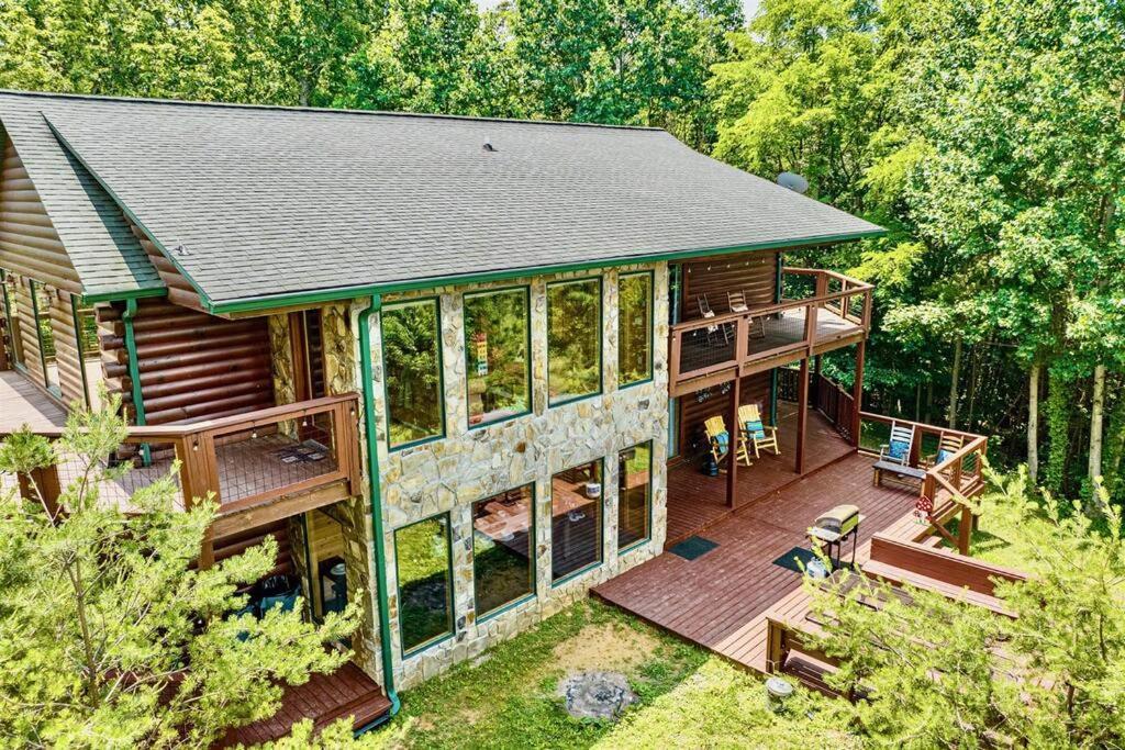 Panorama Mountain View Cabin, Less Than 10 Miles From Gatlinburg And Dollywood, Dog Friendly, 6 Bedrooms Sleeps 17, Fire Pit, Hottub, Washer Dryer, Fully Loaded Kitchen, Gameroom With A Tv, Pool Table, Arcade, Air Hockey, And Foosball Sevierville Dış mekan fotoğraf